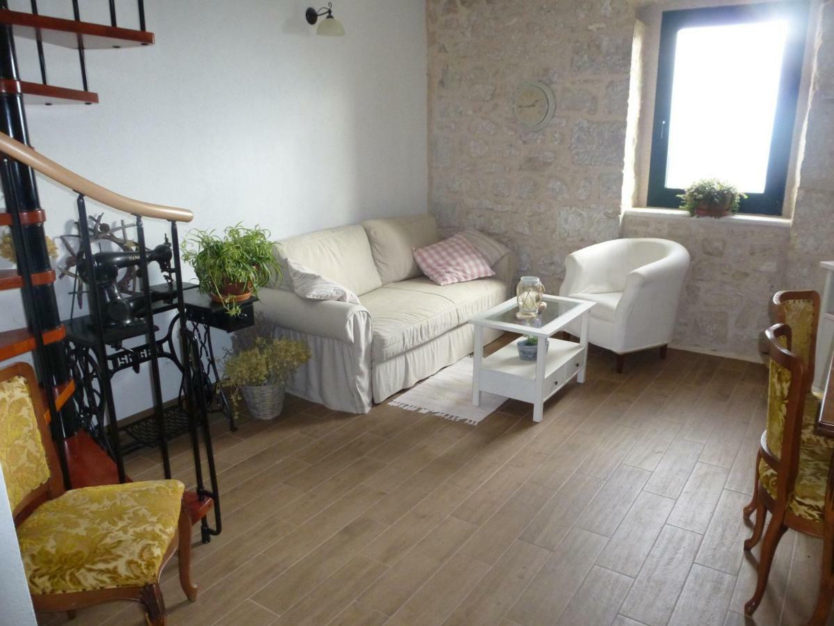 Kuca Za Odmor Viola Villa Zivogosce Exterior photo